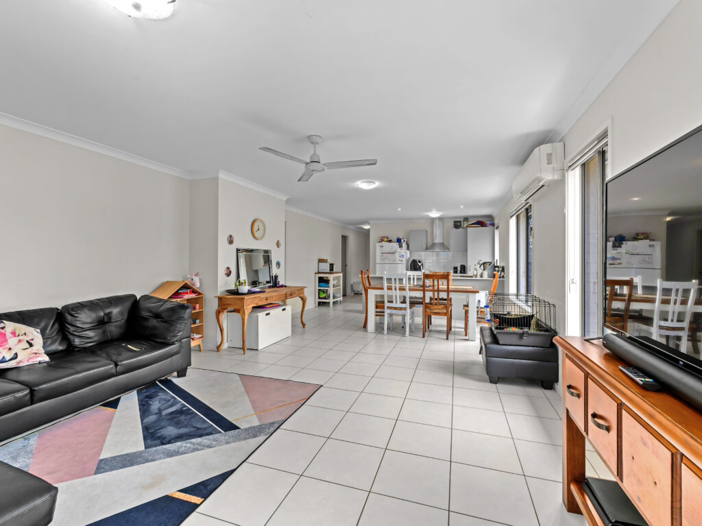 29 Meadows Circuit, Bellbird Park, QLD 4300