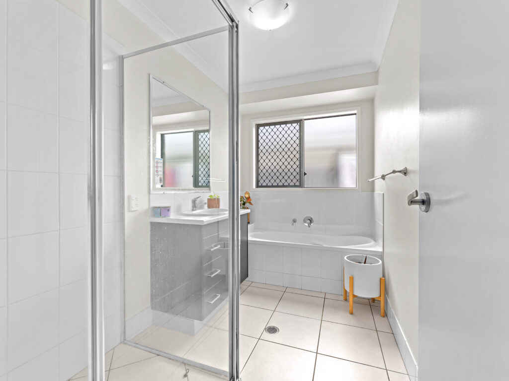 29 Meadows Circuit, Bellbird Park, QLD 4300