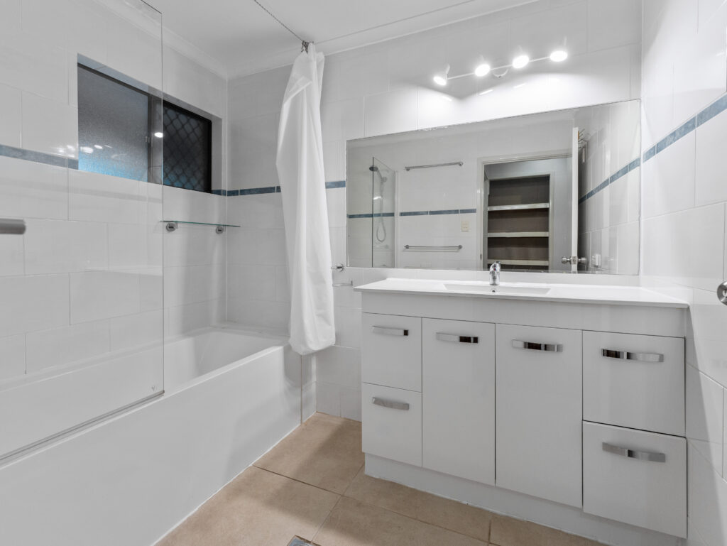 60 Rosemary Street, Bellbird Park, QLD 4300