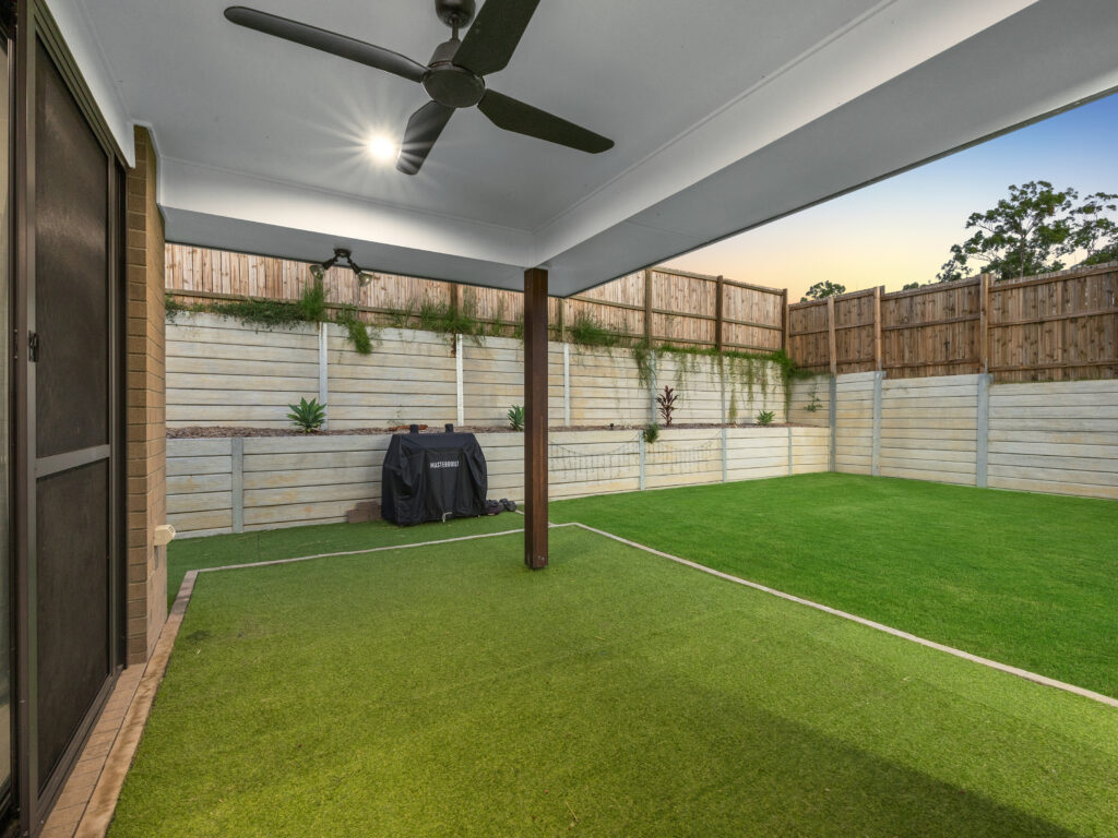 8 Carello Street, Ripley, QLD 4306