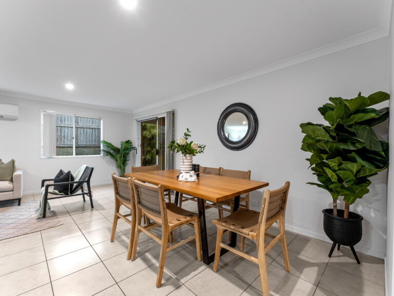 House-Redbank Plains-QLD-R2-3982880