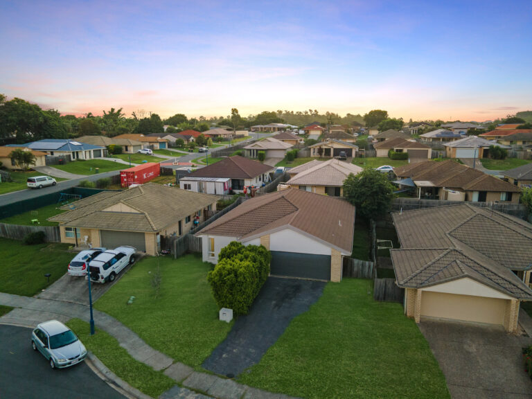 House-Redbank Plains-QLD-R2-3982880