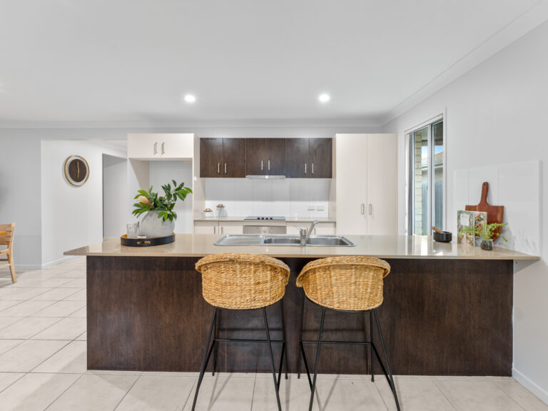 House-Redbank Plains-QLD-R2-3982880