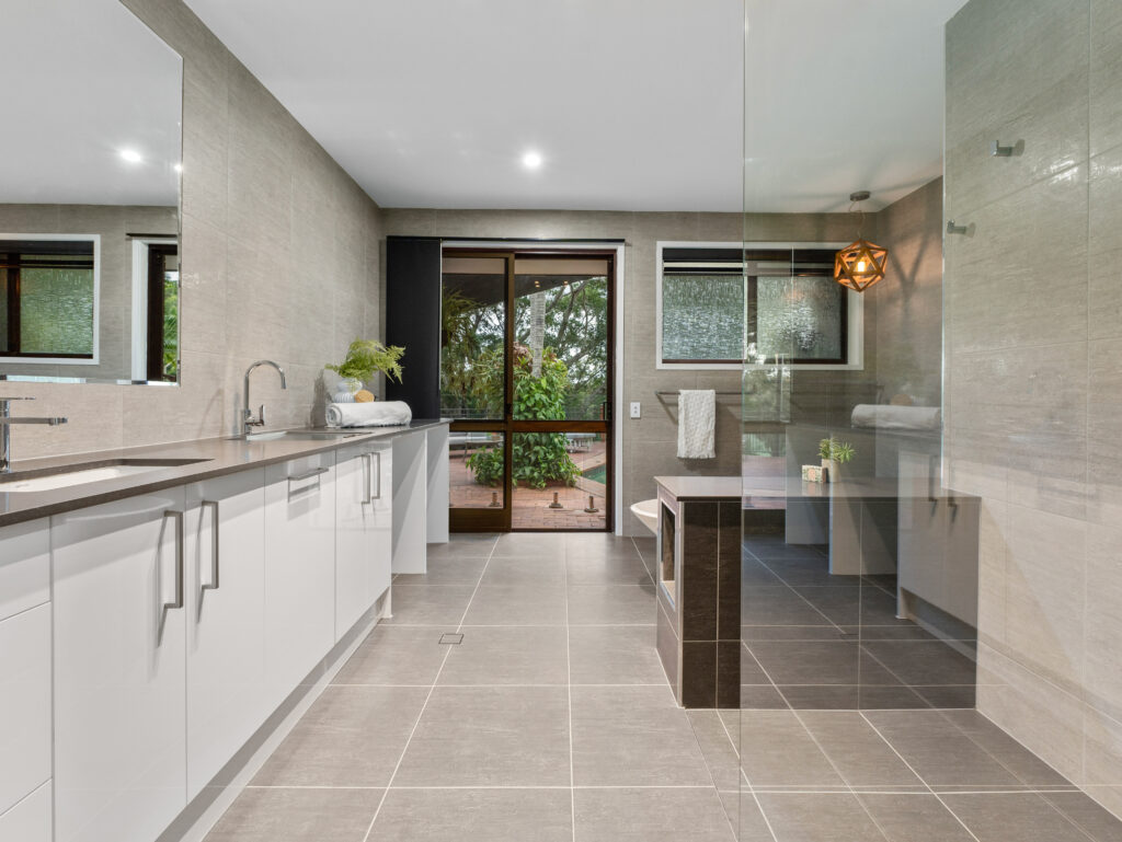 8 Jingara Court, Karana Downs, QLD 4306