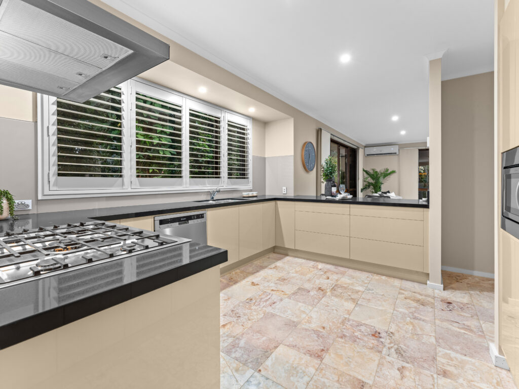 8 Jingara Court, Karana Downs, QLD 4306