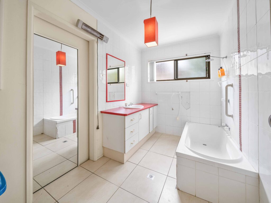 10 Kennedy Drive, Redbank Plains, QLD 4301