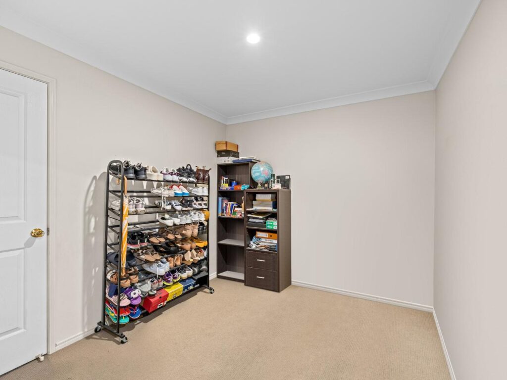 22 Harrison Grove, Deebing Heights, QLD 4306