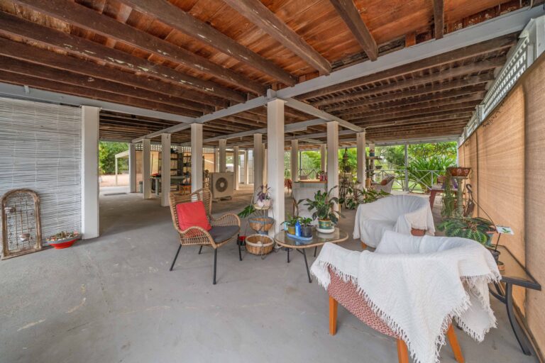 House-R2-3994835
