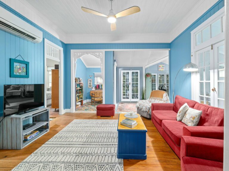 House-R2-3994835