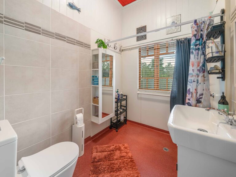 House-R2-3994835