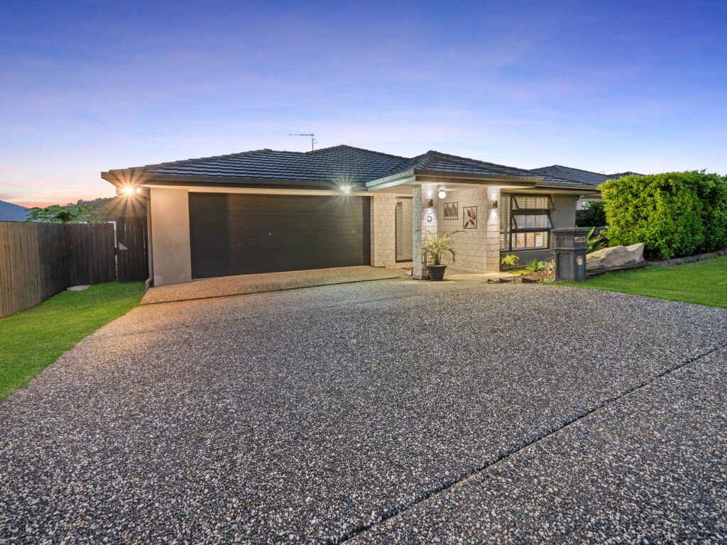 5 Ironpot Street, Redbank Plains, QLD 4301
