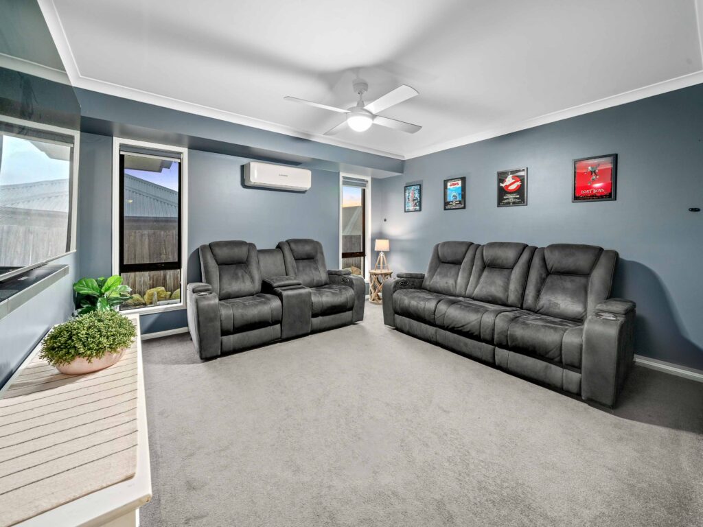 5 Ironpot Street, Redbank Plains, QLD 4301