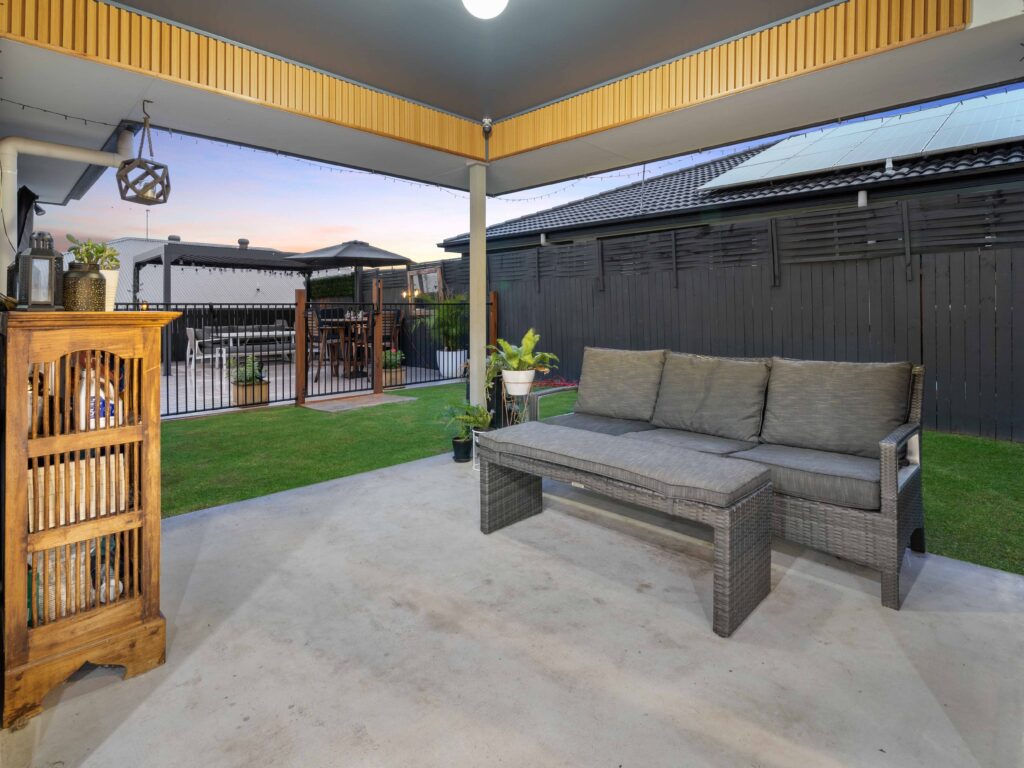 5 Ironpot Street, Redbank Plains, QLD 4301