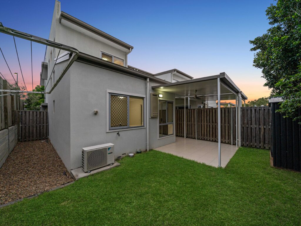 8 Koda Street, Ripley, QLD 4306