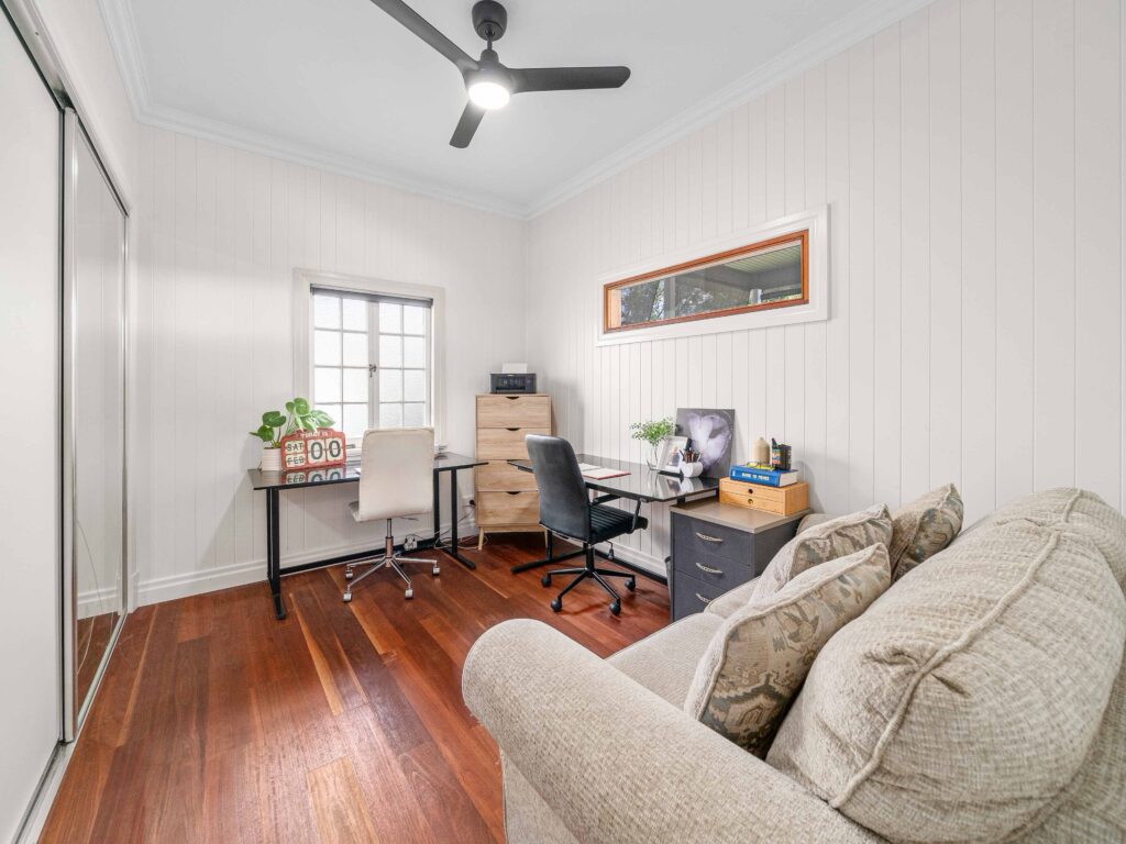 44 Cothill Road, Silkstone, QLD 4304