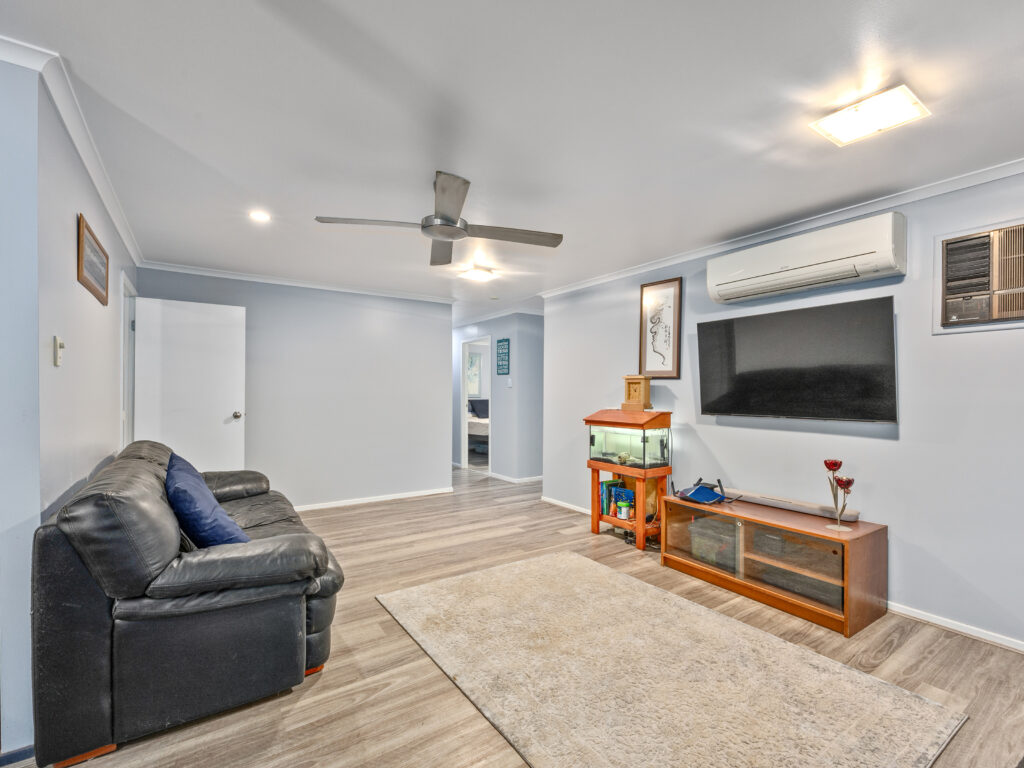48 Brodzig Road, Chuwar, QLD 4306