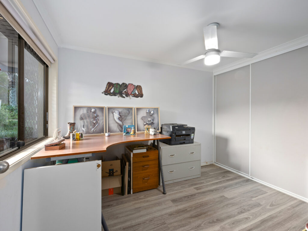 48 Brodzig Road, Chuwar, QLD 4306