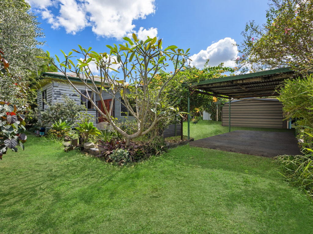 7 Hayes Street, Raceview, QLD 4305