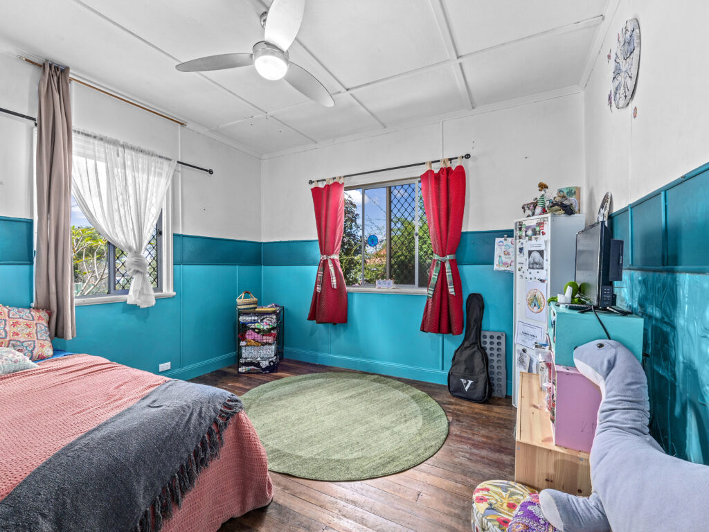 7 Hayes Street, Raceview, QLD 4305