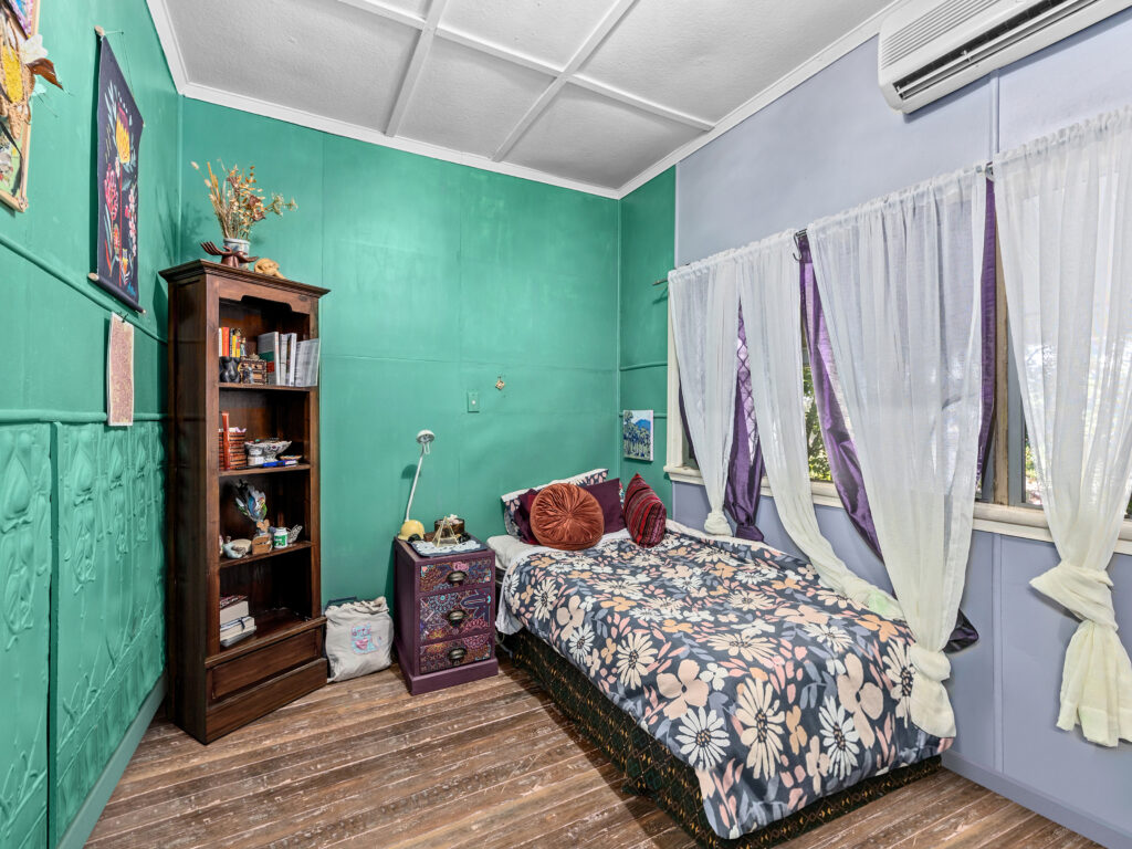 7 Hayes Street, Raceview, QLD 4305