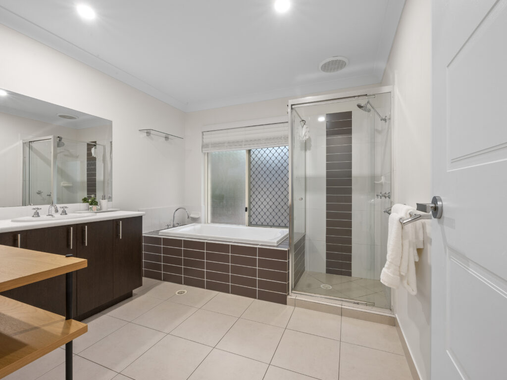 3 Beaumont Crescent, Bellbird Park, QLD 4300