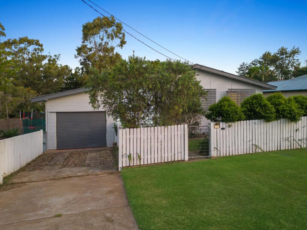 19 Albert Street, North Ipswich, QLD 4305
