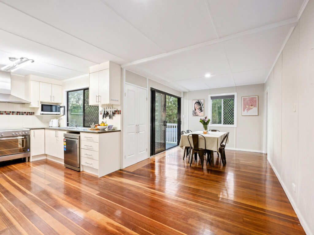19 Albert Street, North Ipswich, QLD 4305