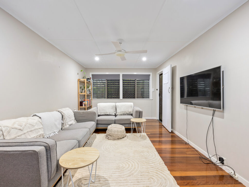 19 Albert Street, North Ipswich, QLD 4305