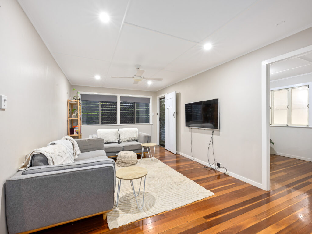 19 Albert Street, North Ipswich, QLD 4305