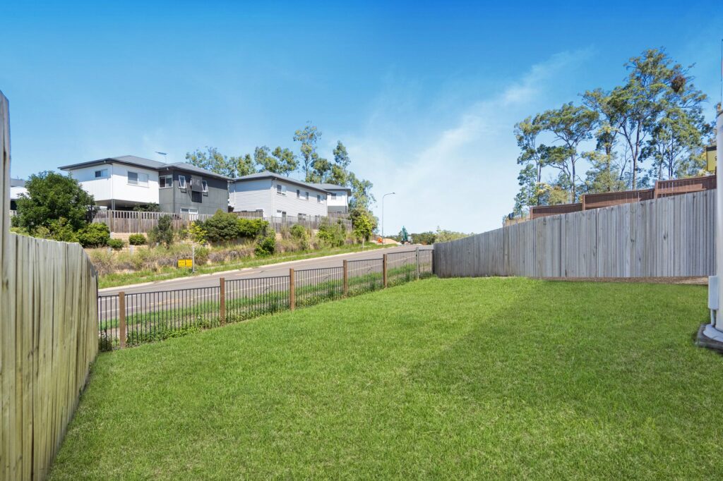 5 Pelling Place, Deebing Heights, QLD 4306