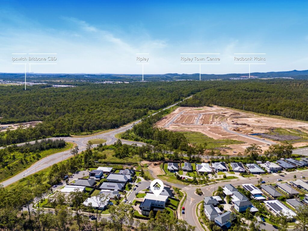 5 Pelling Place, Deebing Heights, QLD 4306