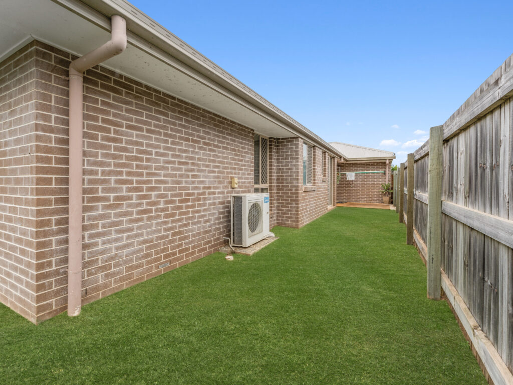 34 Waterfern Way, Ripley, QLD 4306