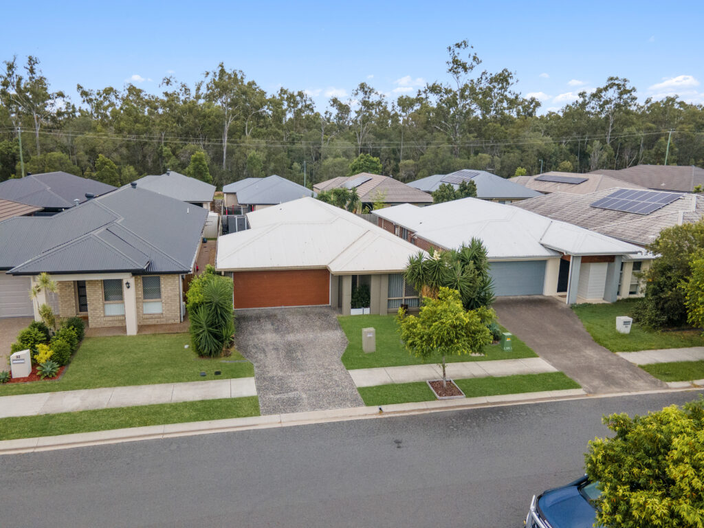 34 Waterfern Way, Ripley, QLD 4306