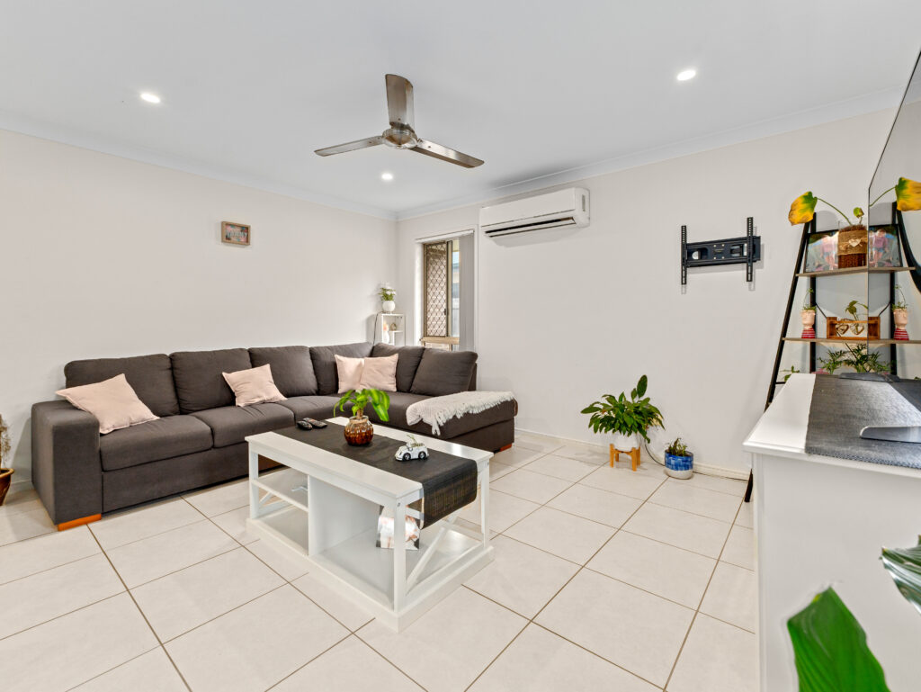 34 Waterfern Way, Ripley, QLD 4306