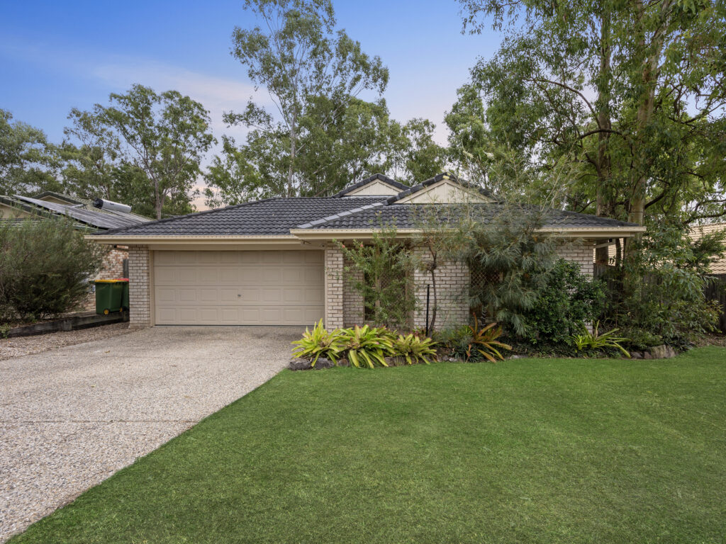 9 Brigalow Lane, Redbank, QLD 4301