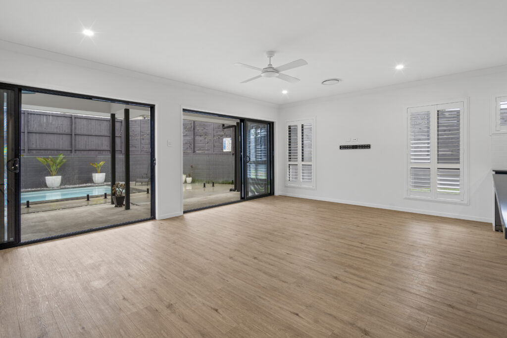 1 Emma Street, Deebing Heights, QLD 4306