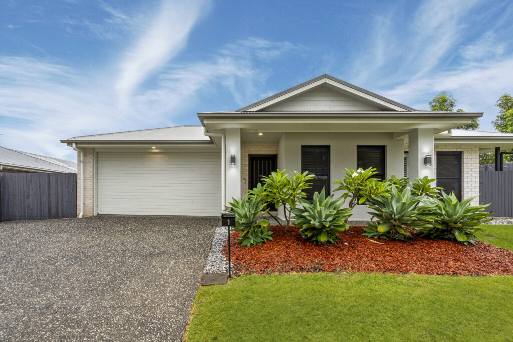 1 Emma Street, Deebing Heights, QLD 4306