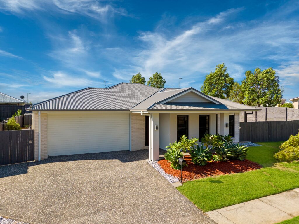 1 Emma Street, Deebing Heights, QLD 4306