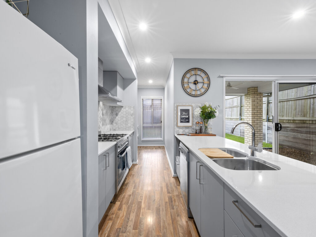 353 Providence Parade, South Ripley, QLD 4306