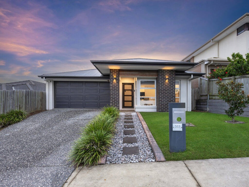 353 Providence Parade, South Ripley, QLD 4306