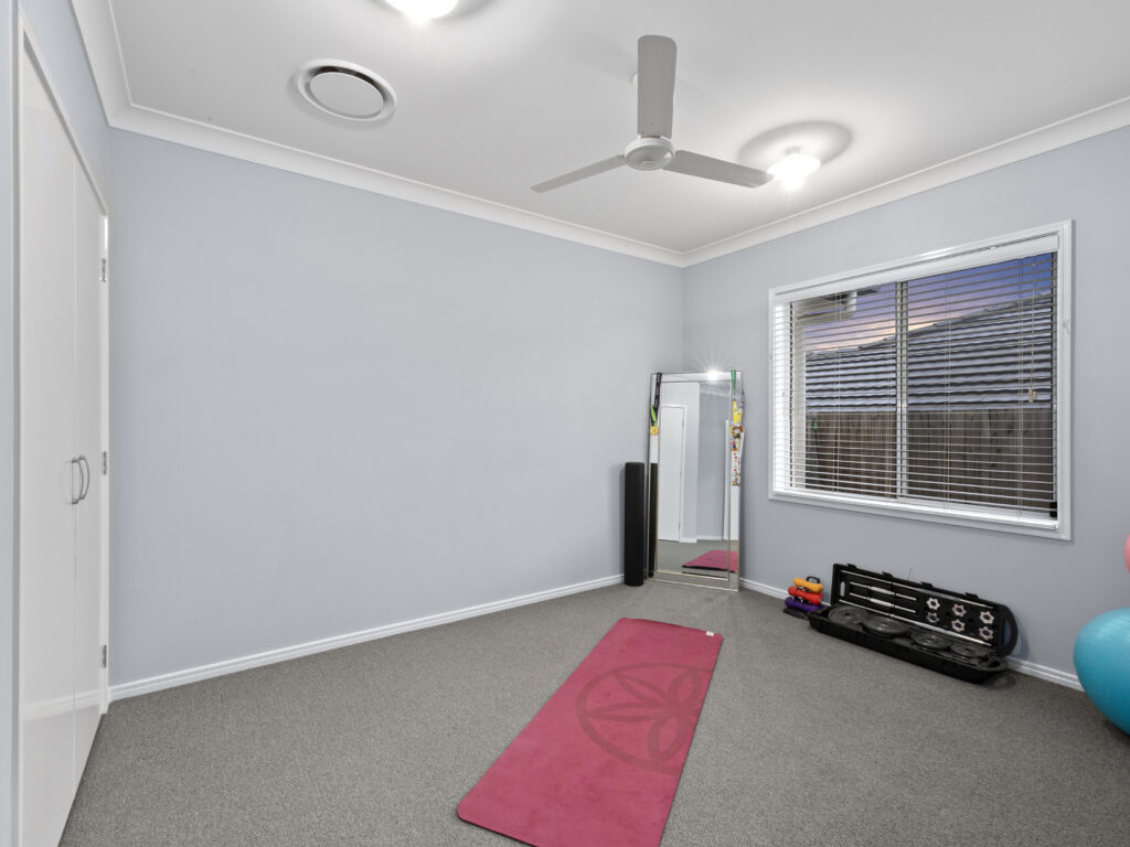 353 Providence Parade, South Ripley, QLD 4306