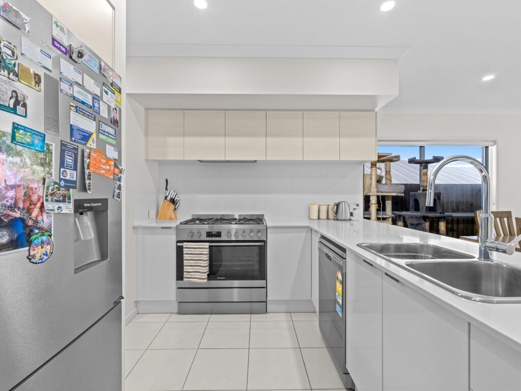 12 Acason Way, Ripley, QLD 4306