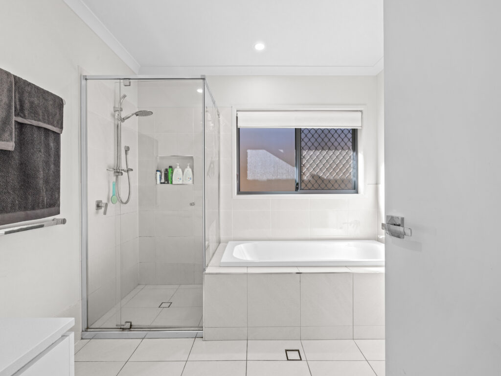 12 Acason Way, Ripley, QLD 4306