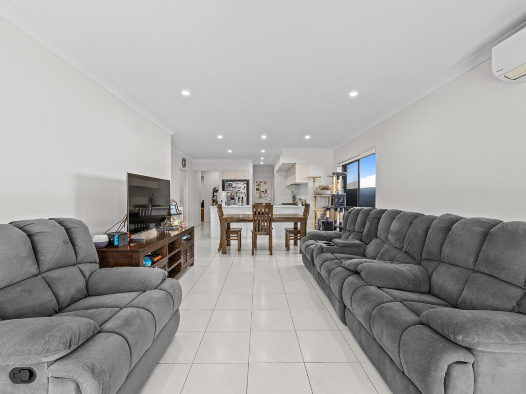 12 Acason Way, Ripley, QLD 4306