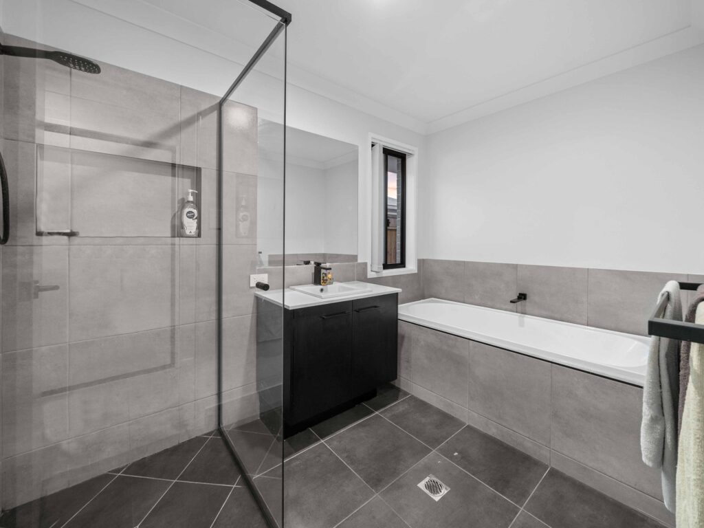 57 Boyland Way, Ripley, QLD 4306