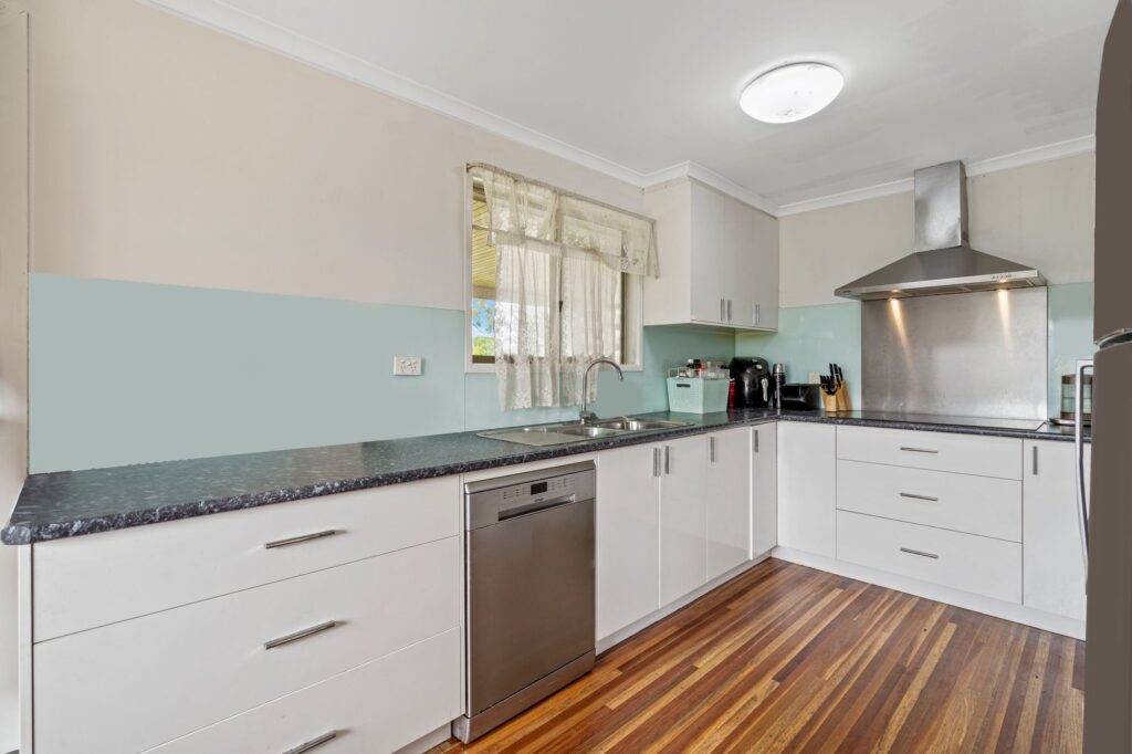 264 Whitehill Road, Raceview, QLD 4305