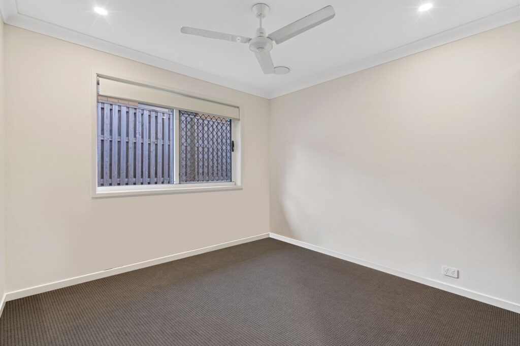 127 Sovereign Drive, Deebing Heights, QLD 4306