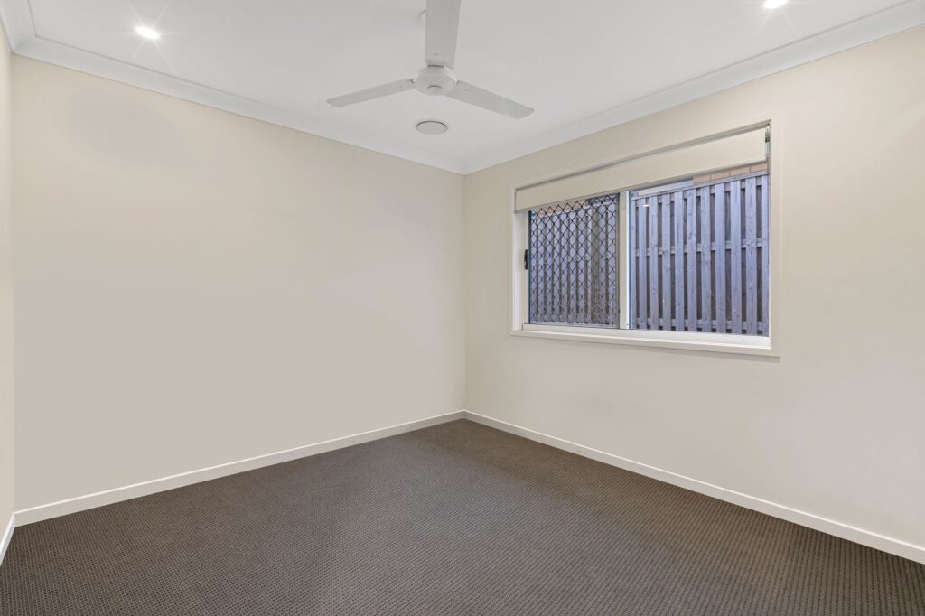 127 Sovereign Drive, Deebing Heights, QLD 4306
