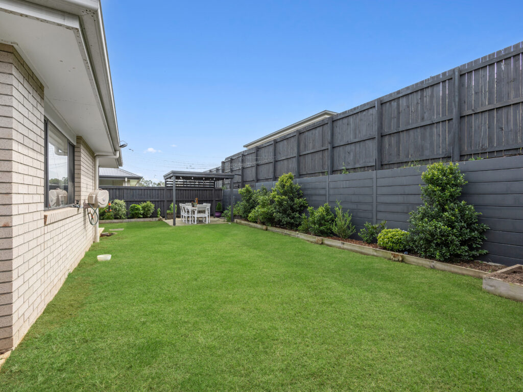3 Emma Street, Deebing Heights, QLD 4306