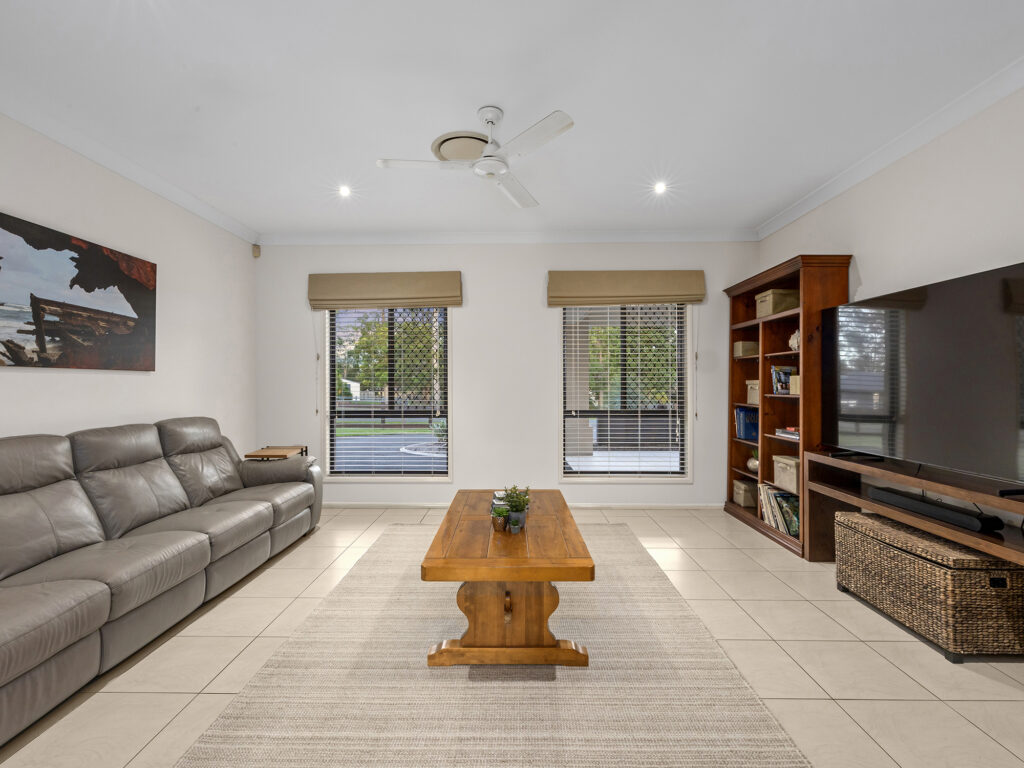 44-56 Wallaby Way, New Beith, QLD 4124